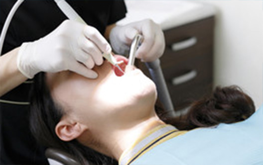 歯周病治療の様子